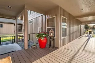 8685 Red Wing Ln, Redmond, OR 97756 - Photo 6