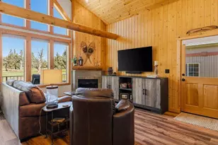 8685 Red Wing Ln, Redmond, OR 97756 - Photo 22