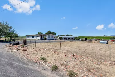 7200 NE Quaale Road, Madras, OR 97741 - Photo 1