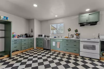7200 NE Quaale Road, Madras, OR 97741 - Photo 10