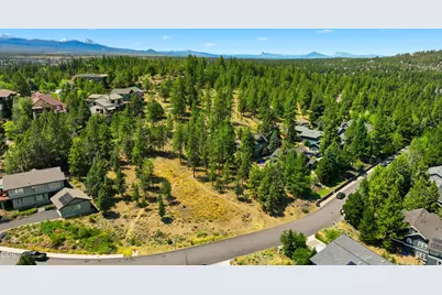 1738 SW Troon Avenue, Bend, OR 97702 - Photo 8