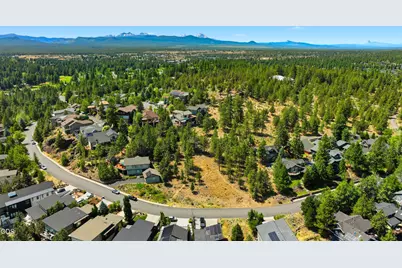1738 SW Troon Avenue, Bend, OR 97702 - Photo 4
