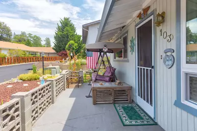 103 Brookside Court, Rogue River, OR 97537 - Photo 2