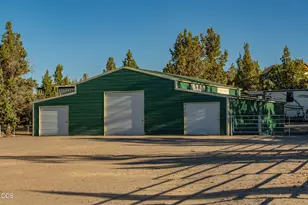 17101 SE Hopi Rd, Prineville, OR 97754 - Photo 32