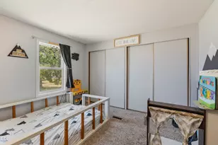 19223 N Poe Valley Rd, Klamath Falls, OR 97603 - Photo 18