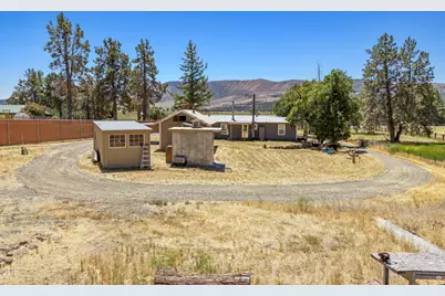 19223 N Poe Valley Road, Klamath Falls, OR 97603 - Photo 40