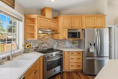 64736 Alcor Place, Bend, OR 97703 - Photo 2