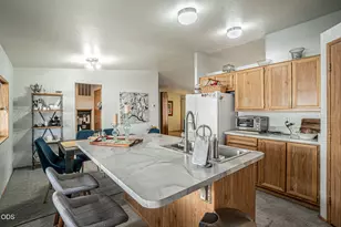1570 S Peach, Medford, OR 97501 - Photo 8