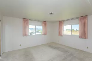 2600 Stearns Way, Medford, OR 97501 - Photo 12