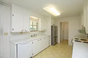 2600 Stearns Way, Medford, OR 97501 - Photo 10
