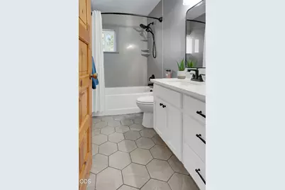 8230 Hill Road, Klamath Falls, OR 97603 - Photo 20