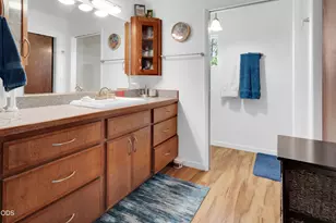 8230 Hill Rd, Klamath Falls, OR 97603 - Photo 24