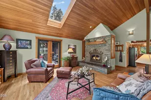 26359 SW Tamarack Ln, Camp Sherman, OR 97730 - Photo 16