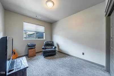 256 Robert Trent Jones Boulevard, Eagle Point, OR 97524 - Photo 22