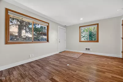 1050 NE Butler Market Road #APT 47, Bend, OR 97701 - Photo 12