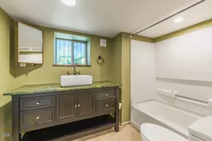 219 Pine St, Klamath Falls, OR 97601 - Photo 36