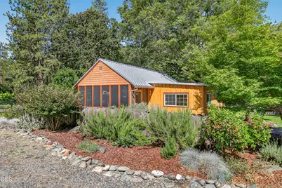 9662 Upper Applegate Road, Jacksonville, OR 97530 - Photo 48