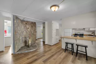 60992 Springcrest Dr, Bend, OR 97702 - Photo 26