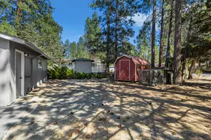60992 Springcrest Dr, Bend, OR 97702 - Photo 84