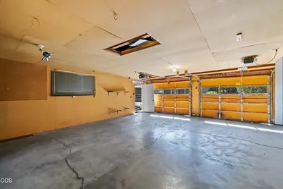 60992 Springcrest Drive, Bend, OR 97702 - Photo 32