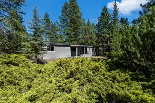 60992 Springcrest Dr, Bend, OR 97702 - Photo 4