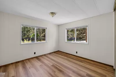 60992 Springcrest Drive, Bend, OR 97702 - Photo 54