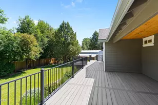 21186 Charity Ln, Bend, OR 97702 - Photo 36