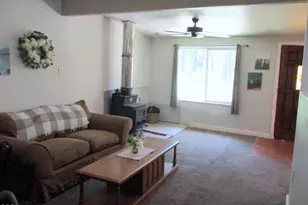 29910 N St, Klamath Falls, OR 97601 - Photo 10