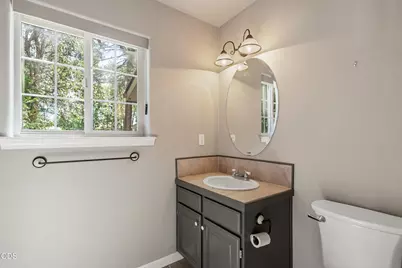 677 Cedar Wood Drive, Eagle Point, OR 97524 - Photo 22