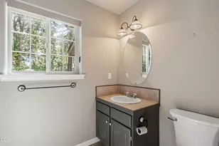 677 Cedarwood Dr, Eagle Point, OR 97524 - Photo 22