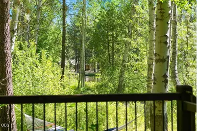 13569 Valerian #AH3, Black Butte Ranch, OR 97759 - Photo 10