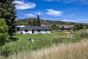 60325 Hwy 26, John Day, OR 97845 - Photo 32