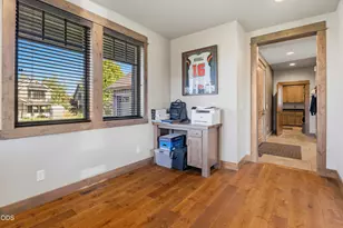 751 S Redwood St, Sisters, OR 97759 - Photo 26