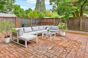 135 S 3rd St, Jacksonville, OR 97530 - Photo 56