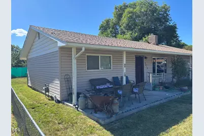 4810 Derby Place, Klamath Falls, OR 97603 - Photo 2