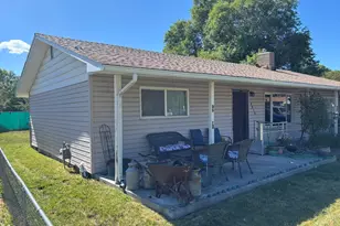 4810 Derby Pl, Klamath Falls, OR 97603 - Photo 2