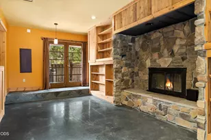 606 NE 9th St, Bend, OR 97701 - Photo 14