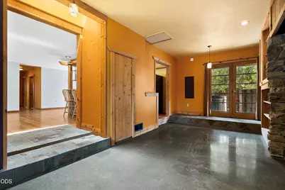 606 NE 9th Street, Bend, OR 97701 - Photo 16