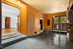 606 NE 9th St, Bend, OR 97701 - Photo 16