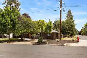 606 NE 9th St, Bend, OR 97701 - Photo 38