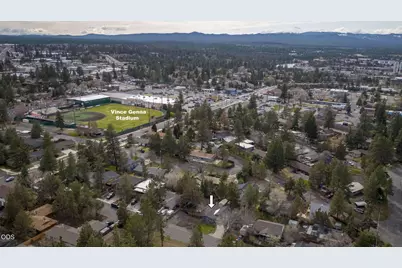 475 SE Douglas Street, Bend, OR 97702 - Photo 18