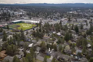 475 SE Douglas St, Bend, OR 97702 - Photo 18