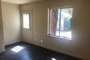475 SE Douglas St, Bend, OR 97702 - Photo 16