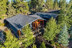 19077 Mount McLoughlin Ln, Bend, OR 97703 - Photo 60