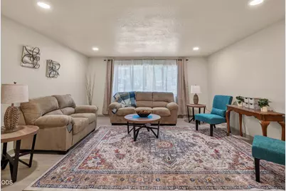 238 Grandview Lane, Grants Pass, OR 97527 - Photo 4