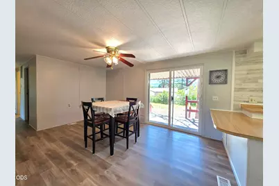 305 S Charley Avenue, Chiloquin, OR 97624 - Photo 10