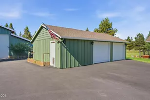 16250 South Dr, La Pine, OR 97739 - Photo 8