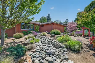 1056 Beswick Way, Ashland, OR 97520 - Photo 4