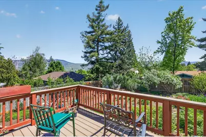 1056 Beswick Way, Ashland, OR 97520 - Photo 2