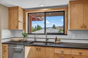 1056 Beswick Way, Ashland, OR 97520 - Photo 16